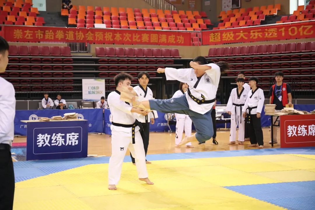 2021年“大满贯电子护具杯”广西大众跆拳道锦标赛圆满落幕(图35) 29.jpg