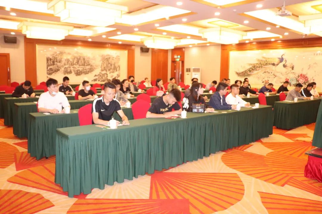 市跆协会议动态|玉林市跆拳道运动协会第一届第三次会员代表大会暨2021年玉林市行业研讨会议顺利召开(图3) 市跆协会议动态|玉林市跆拳道运动协会第一届第三次会员代表大会暨2021年玉林市行业研讨会议顺利召开(图3)