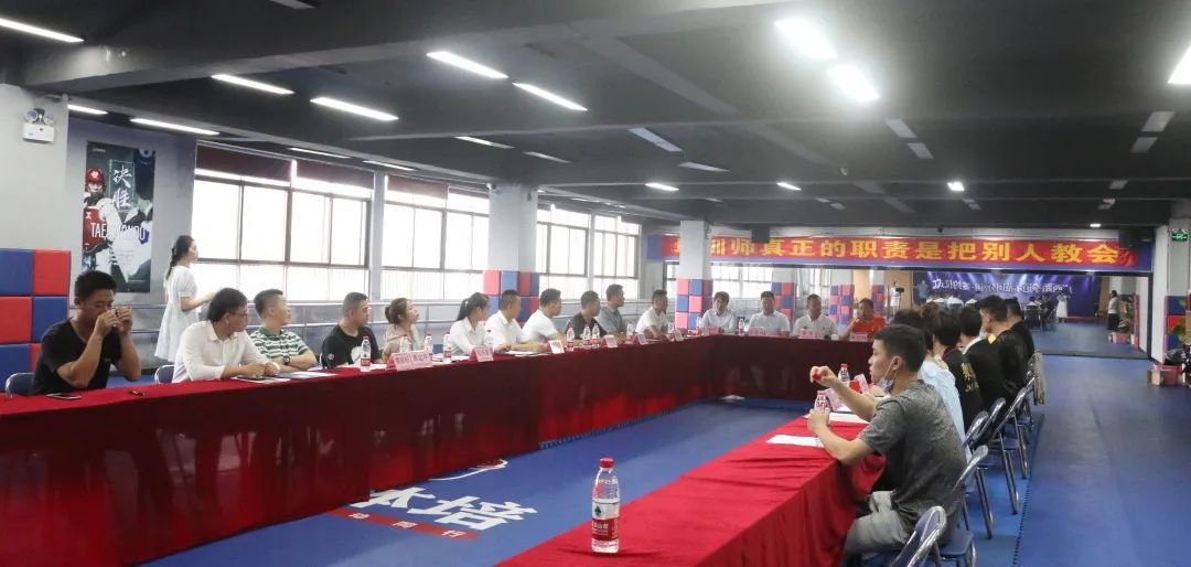 广西跆拳道示范团首批分团签约仪式圆满落幕!(图6) 广西跆拳道示范团首批分团签约仪式圆满落幕!(图6)