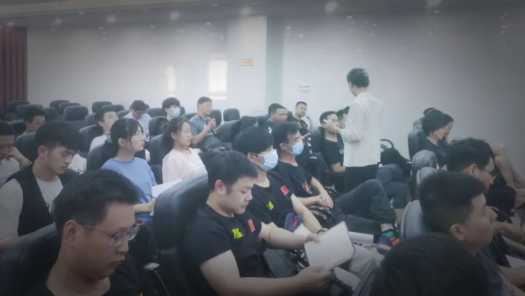 公益培训|广西跆拳道协会公益下基层系列(教学)巡回活动-桂林站圆满完成(图8) 公益培训|广西跆拳道协会公益下基层系列(教学)巡回活动-桂林站圆满完成(图8)